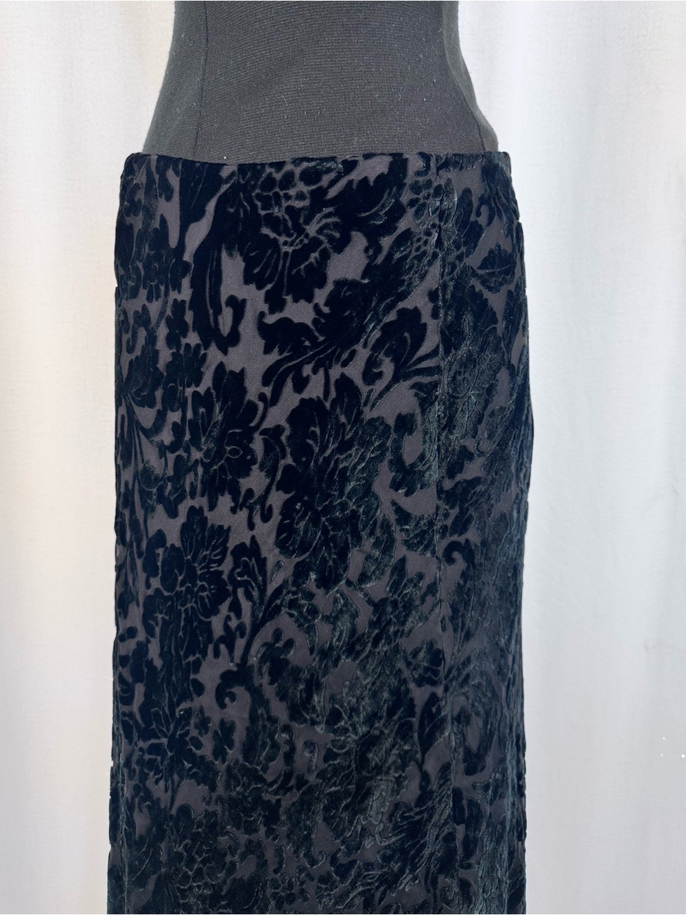 Silkland Black Silk Velvet Burnout Midi Skirt - Picture 4 of 8